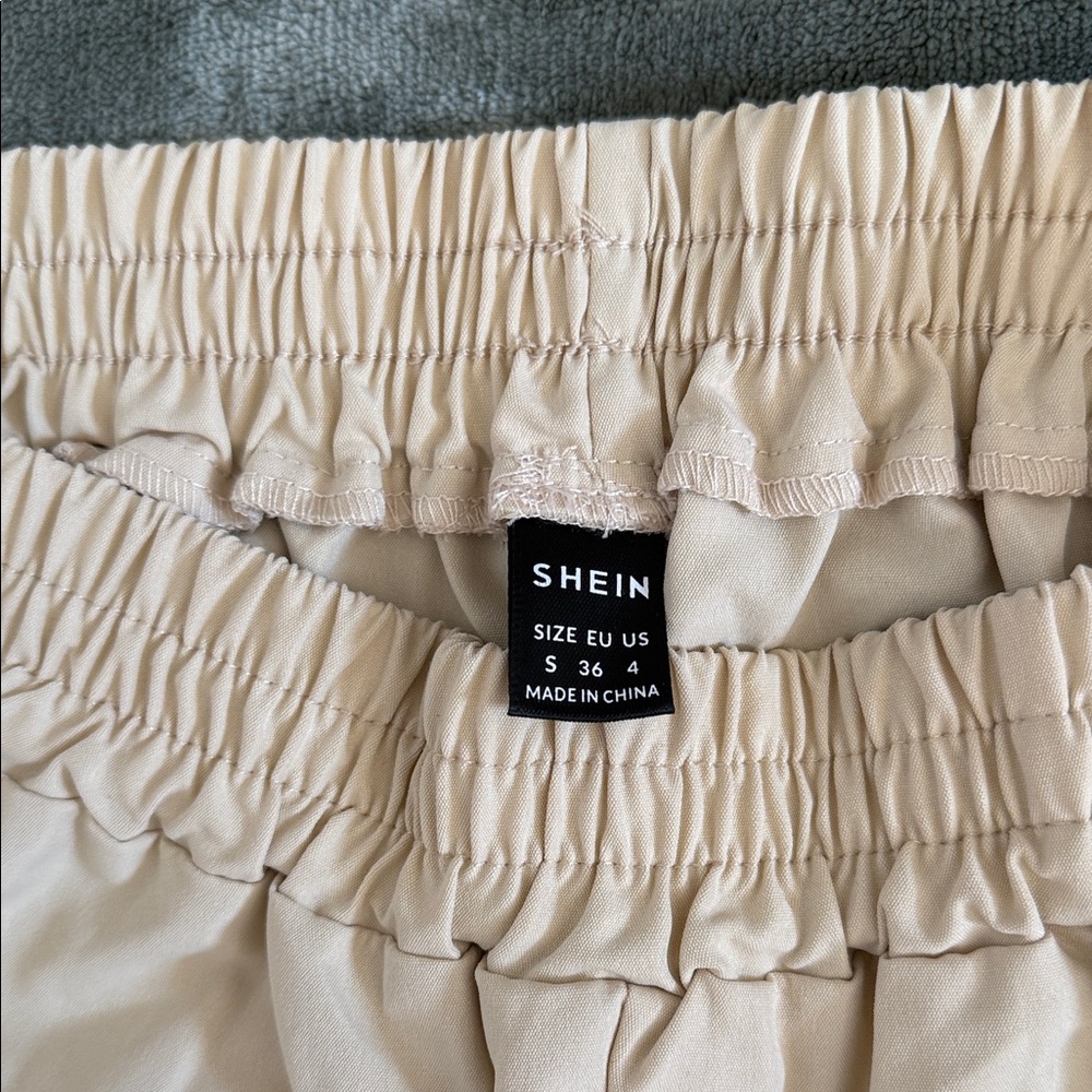 Forever 21 Tan Cargo Trousers - Picture 9 of 14